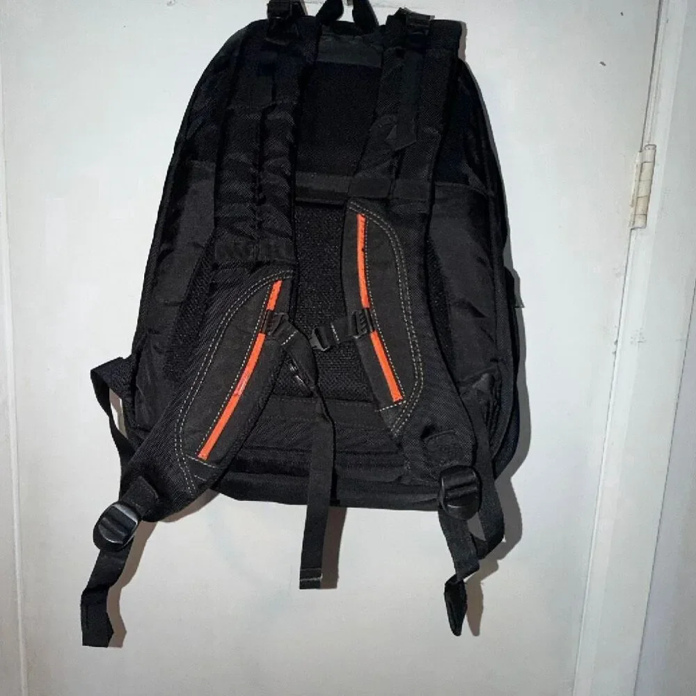 EVERKI Black Atlas 17.3 Travel Backpack
